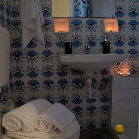 Reggina's Zante House Apartment