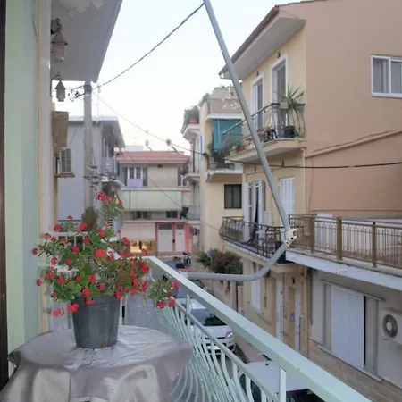 Reggina's Zante House