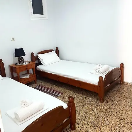 Reggina's Zante House *